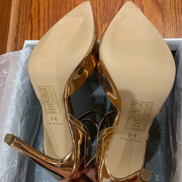 NIB HALSTON Champagne Mirror Pumps 7M - Picture 5 of 7